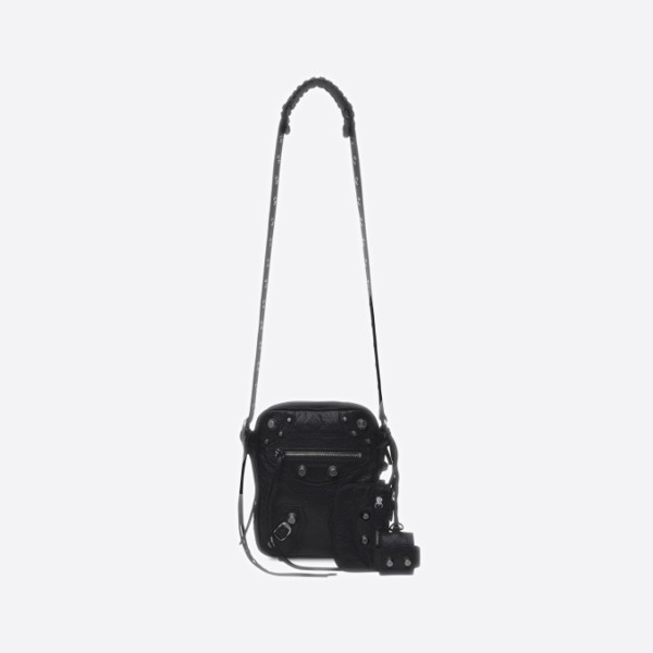 발렌시아가 블랙 아레나 램스킨, 에이지드 실버 하드웨어 르 카골 맨 크로스바디 백 719065210KR1000