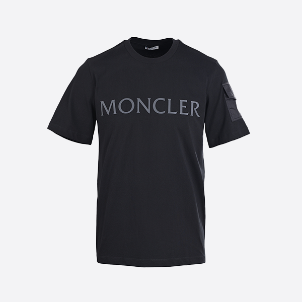 몽클레르 슬리브 포켓 티셔츠 블랙